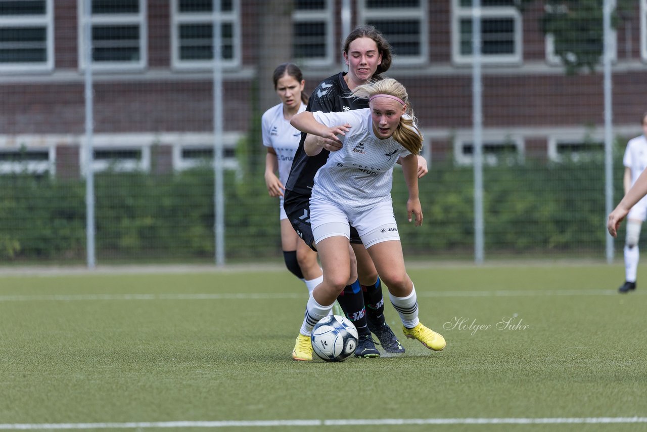 Bild 105 - wBJ Alstertal-Langenhorn - SV Henstedt-Ulzburg : Ergebnis: 4:1